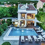 Villa Cd