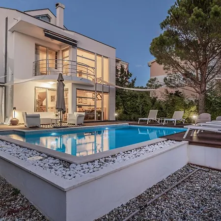 Villa Cd